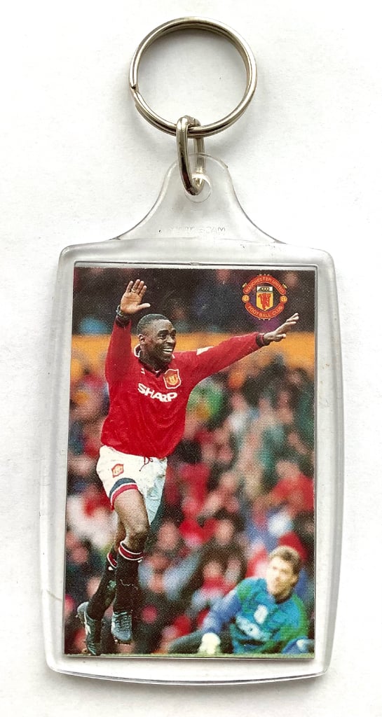 Wanted Manchester United Football Memorabilia Badges Rosettes Pennants Autographs Shirts Programmes