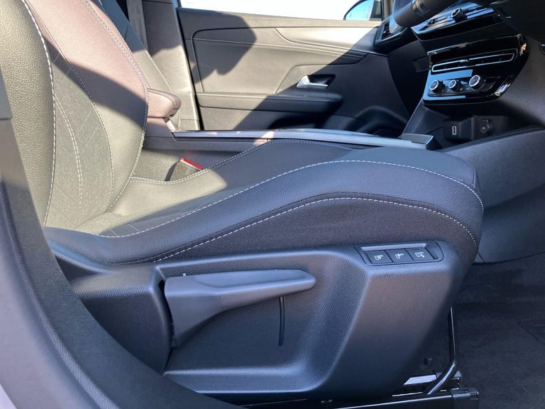 2025 Vauxhall Mokka ULTIMATE HATCHBACK Petrol Automatic