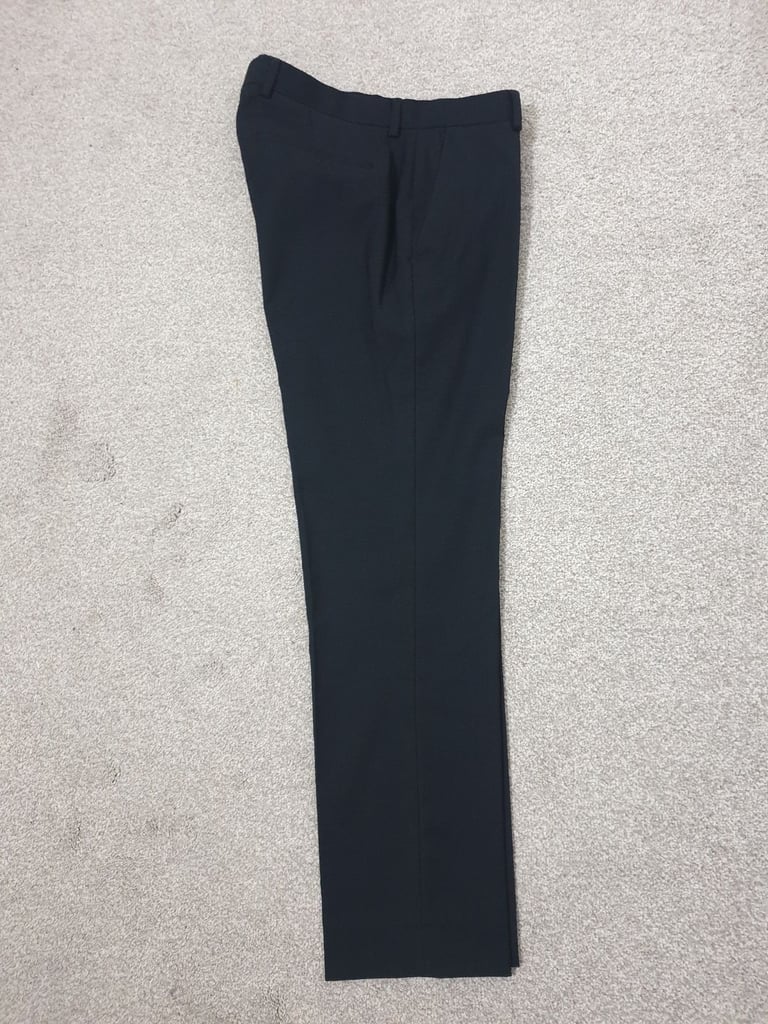 OneSix5ive Men's 3 Piece Slim Fit Suit - Black. Jacket : 38 S. Trouser : 32 S.