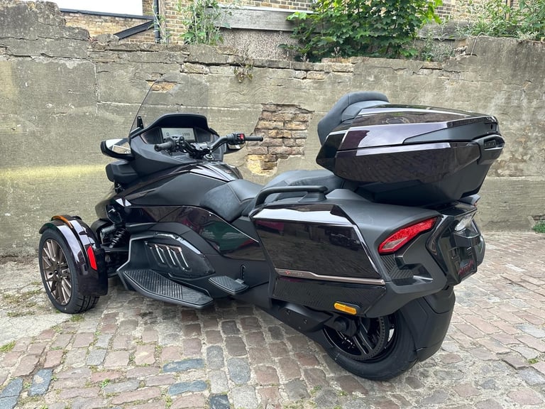 Can-Am RT Limited Sea-to-Sky Dusk Metallic