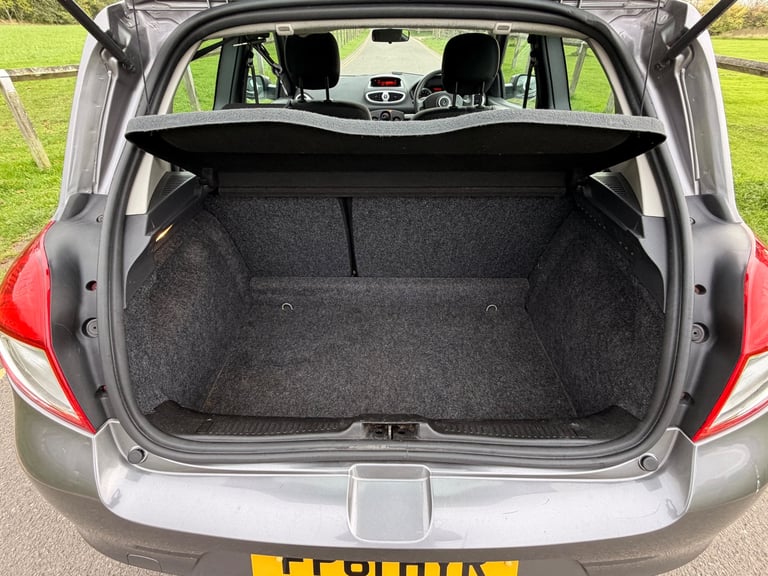 2011 Renault Clio i music 1.2 low mileage 59,000 miles - Image 12