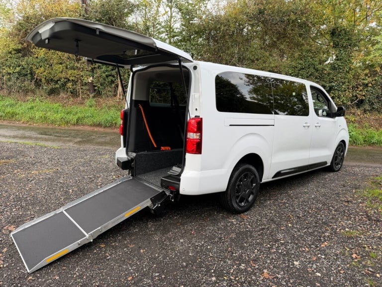 image for  Citroen Space-tourer 2.0 BlueHDi 180 Plus XL 5dr AUTOMATIC WHEELCHAIR Diesel