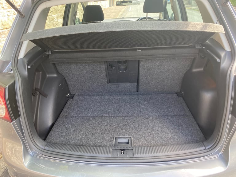 Volkswagen, GOLF PLUS, Hatchback, 2010, Manual, 1598 (cc), 5 doors