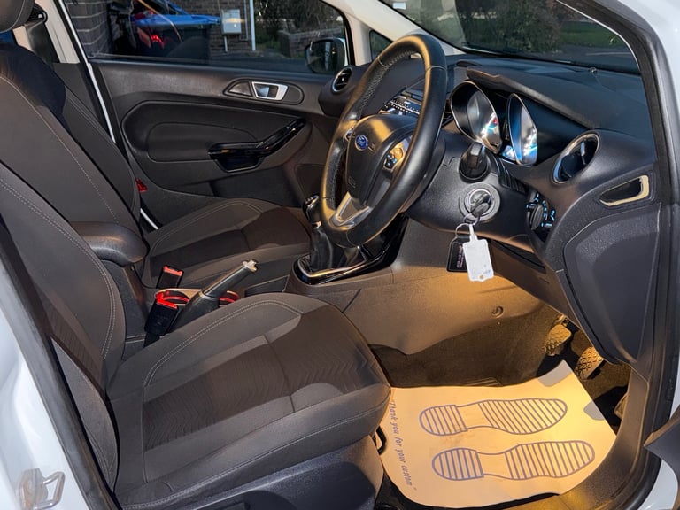 Ford, FIESTA, Hatchback, 2014, Manual, 998 (cc), 5 doors