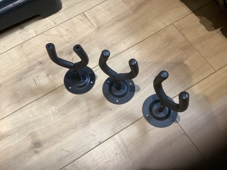 3 GUITAR HANGERS
