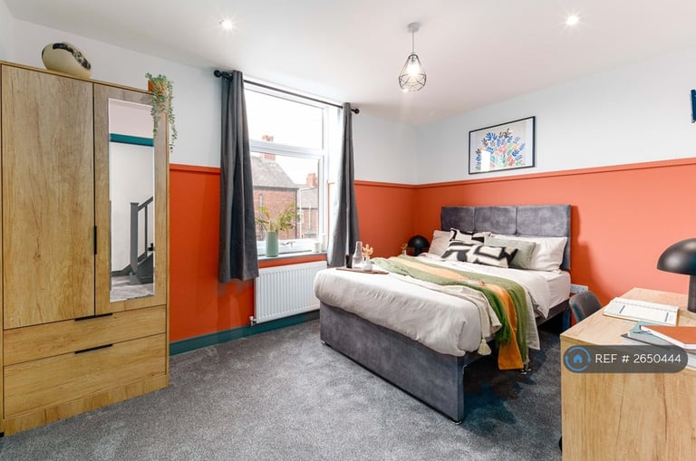 1 bedroom in Station Road, Reddish, Stockport, SK5 (#2650444)