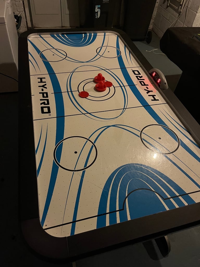 Air Hockey Table