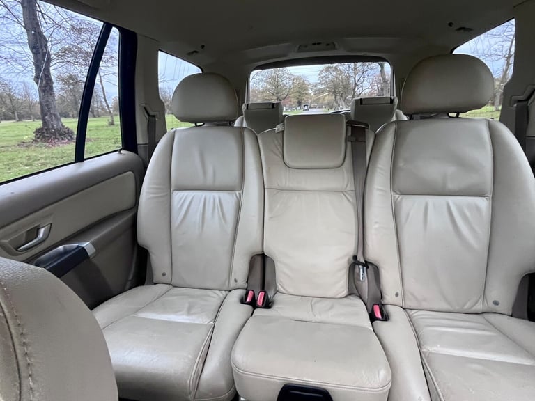 2011 Volvo XC90 2.4 D5 SE SUV 5dr Diesel Geartronic AWD (219 g/km  200 bhp)