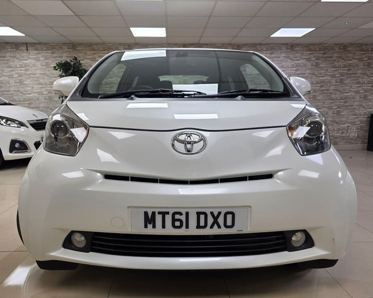 TOYOTA IQ 1.0 VVT-i 2 White Manual Petrol WARRANTY 12 MONTHS MOT