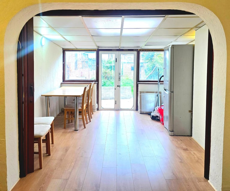 3 spacious double room house for rent RM138LU