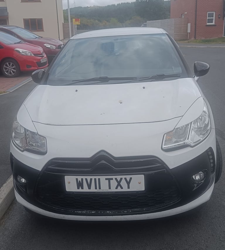 Citroen, DS3, 1.6 HDI Diesel Hatchback, 2011, Manual, 1560 (cc), 3 doors