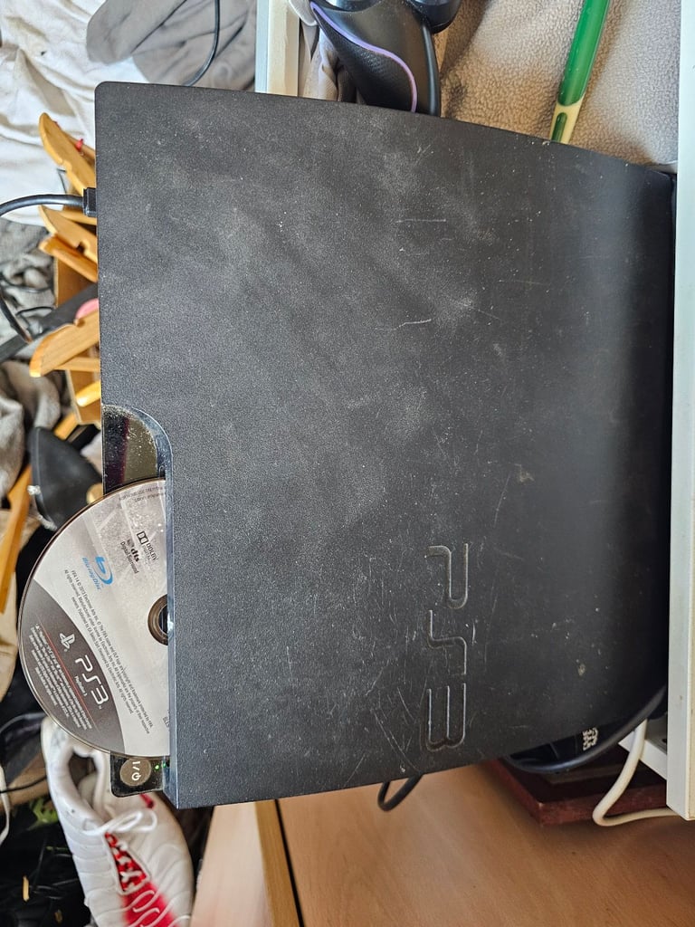 Console and accessories 