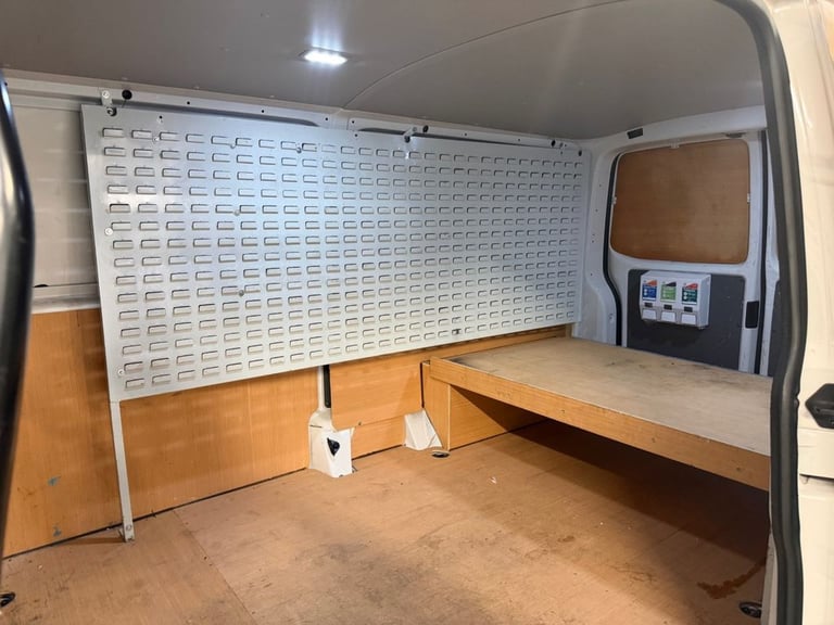 2021 71 VOLKSWAGEN TRANSPORTER 2.0 TDI T30 BUSINESS FWD LWB L2 EURO 6 * AIR CON 