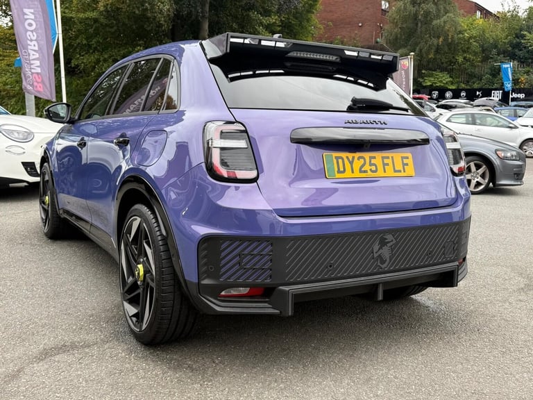 2025 Abarth 600e 54kWh Scorpionissima SUV 5dr Electric Auto (280 ps) Hatchback Electric Automatic