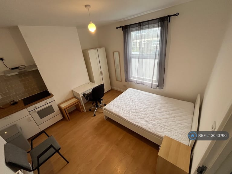 1 bedroom in Blenheim Street, Bristol, BS5 (#2643796)