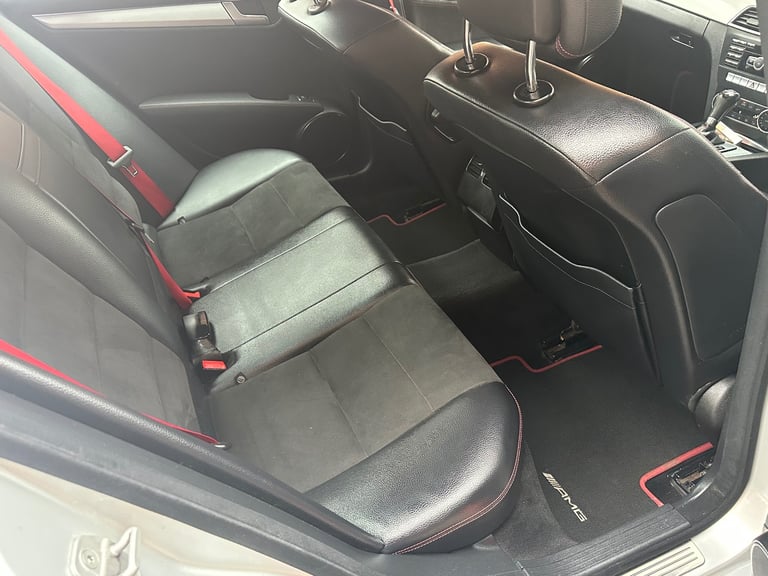 Mercedes-Benz, C CLASS, Saloon, 2012, Semi-Auto, 2143 (cc), 4 doors