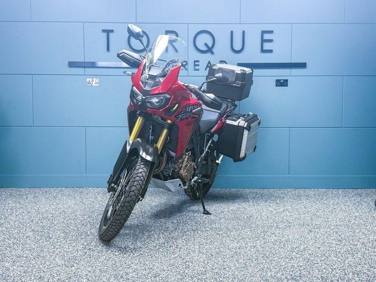 2017 17 HONDA CRF1000L AFRICA TWIN 1000 MANUAL - LOW MILES - FULL LUGGAGE