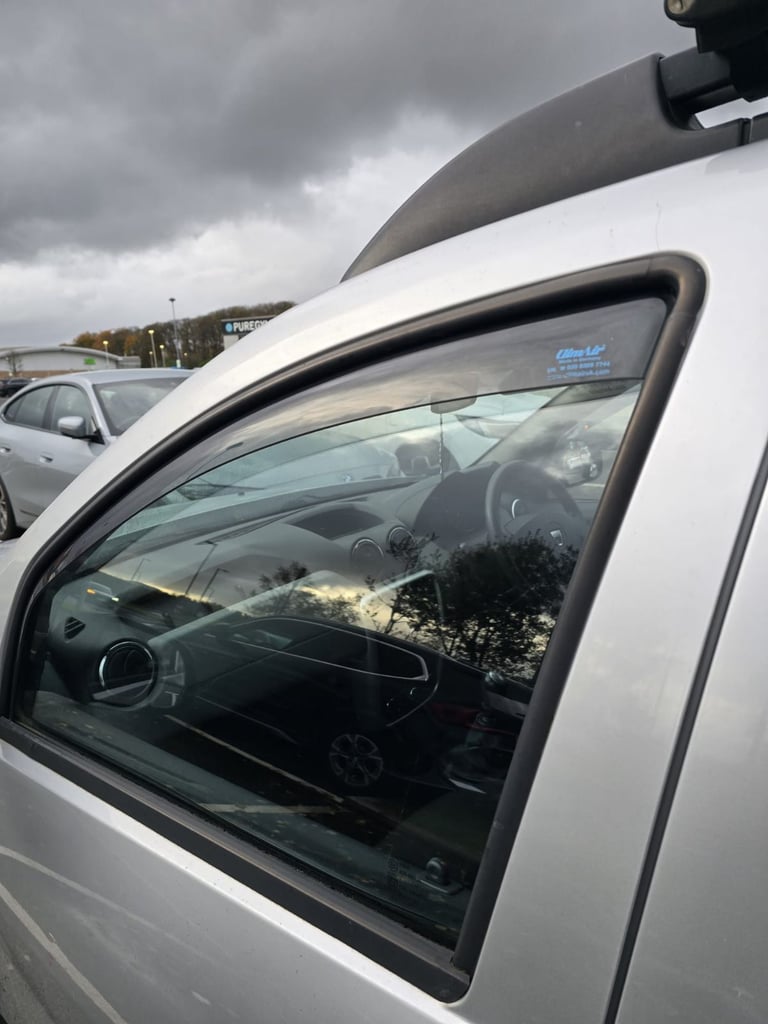 Dacia, DUSTER, Hatchback, 2013, Manual, 1461 (cc), 5 doors