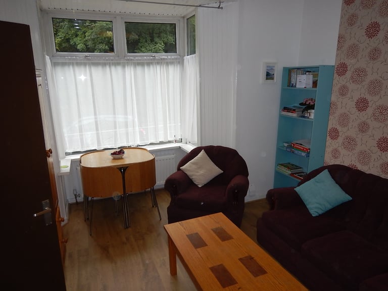 5 Bedroom Professional House