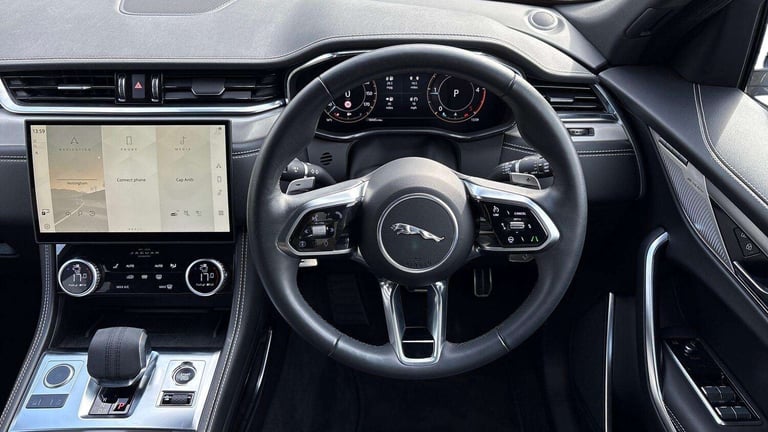 2024 Jaguar F-Pace 2.0 D200 R-Dynamic SE Black 5dr Auto AWD Estate Diesel Automatic
