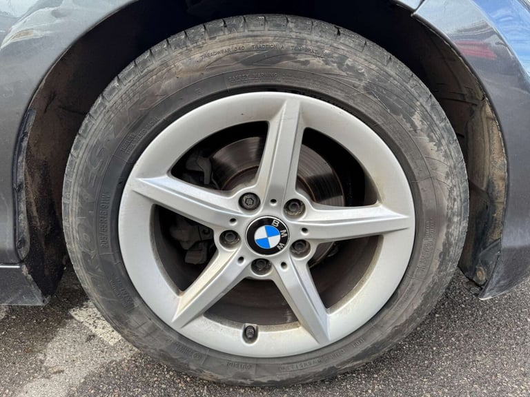2019 BMW 1 Series 116d SE Business 5dr [Nav/Servotronic] HATCHBACK DIESEL Manual