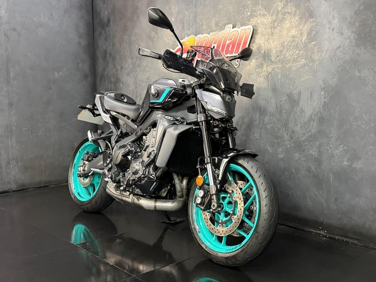 2024 Yamaha MT-09 900 Hyper-naked Euro 5