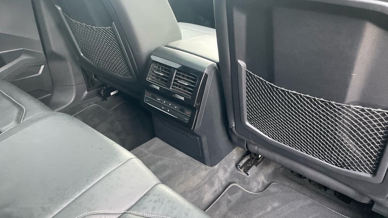 2018 Volkswagen Touareg 3.0 V6 TDI 4Motion R-Line Tech 5dr Tip Auto Diesel Estate Estate Diesel A...