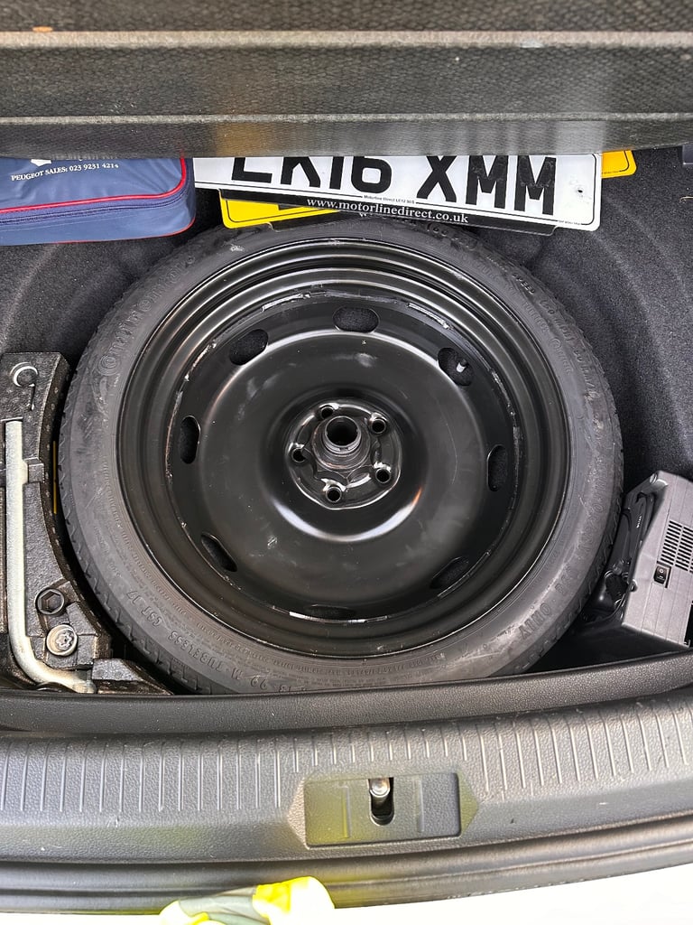Volkswagen, GOLF, Hatchback, 2016, Semi-Auto, 1968 (cc), 5 doors