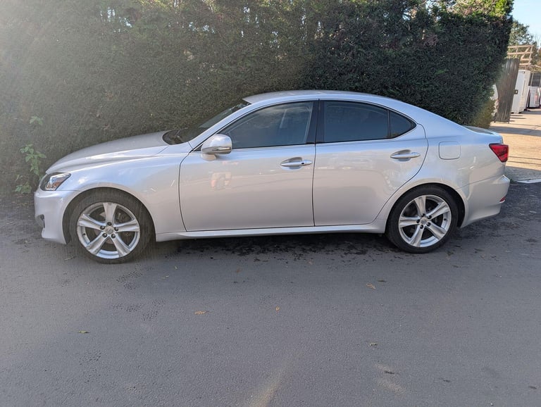 LEXUS IS 2.5 250 V6 Advance 2012