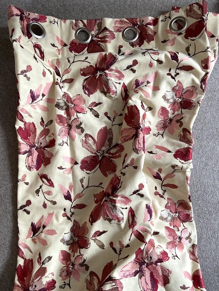 image for Lined, pleated eyelet curtains, with 28mm eyelets