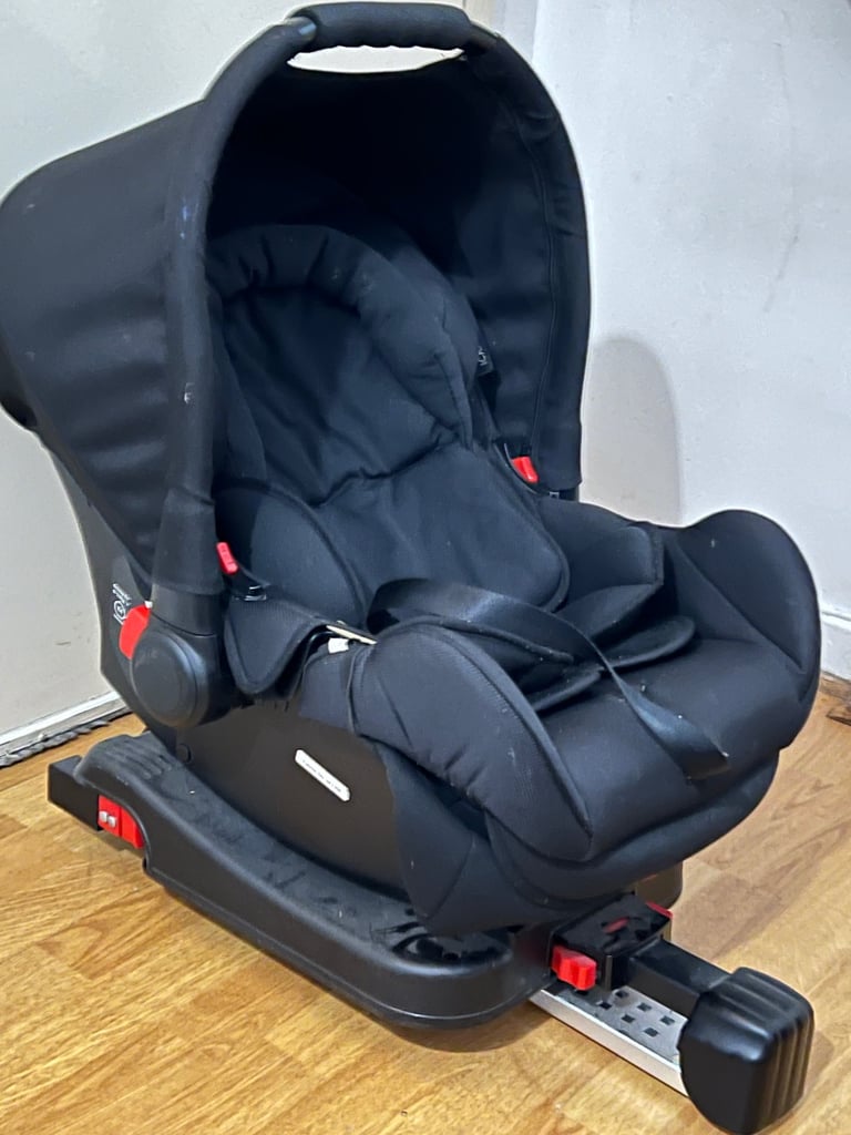 Car seat with isofix 