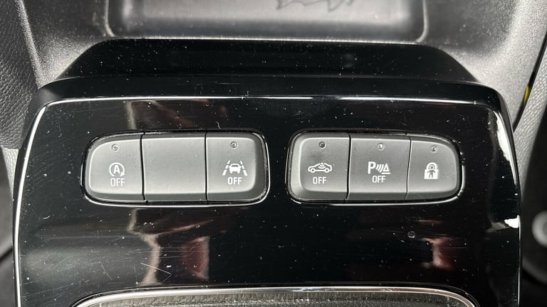 2021 Vauxhall Mokka 1.2 Turbo 100 Elite Nav Premium 5dr HATCHBACK PETROL Manual