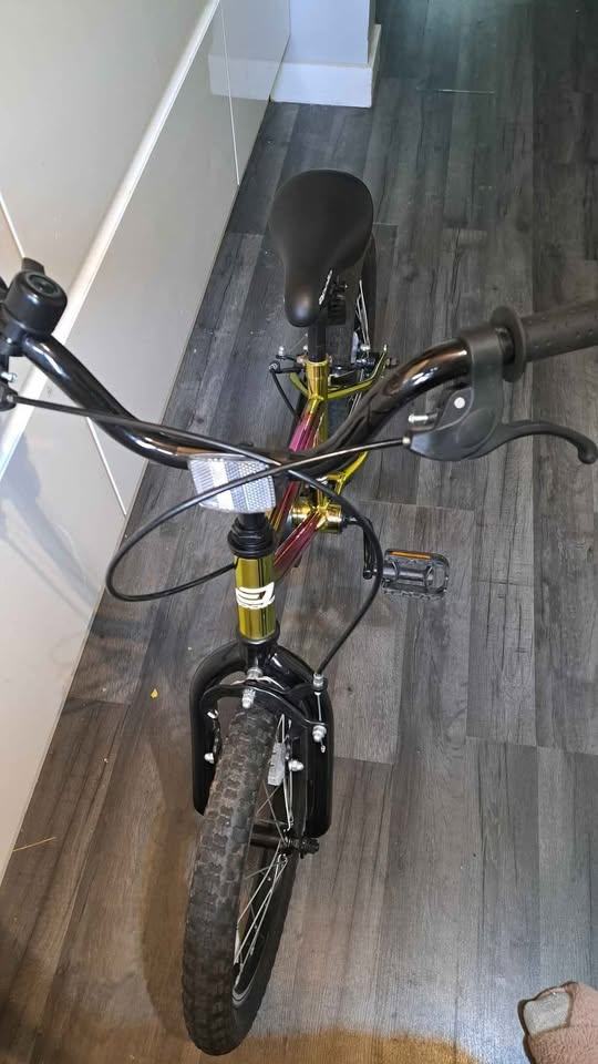 image for Kids 16" Apollo bike