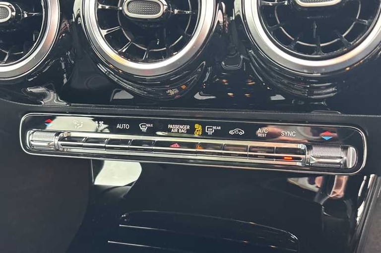 2020 Mercedes-Benz A-Class A200 Sport 4dr Auto SALOON PETROL Automatic