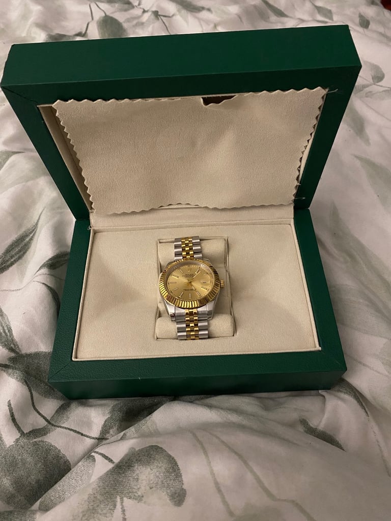 image for Men’s watch 