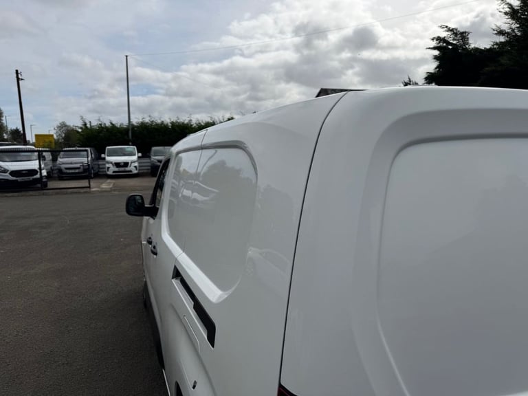 2021 Vauxhall Combo 1.5 Turbo D 2300 Sportive Panel Van 6dr Diesel Manual L2 H1 Euro 6 (100 ps) P...