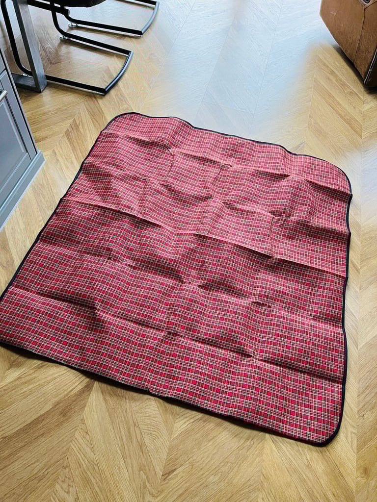 The Gift Company Stunning Picnic Basket with in-built Cool Box