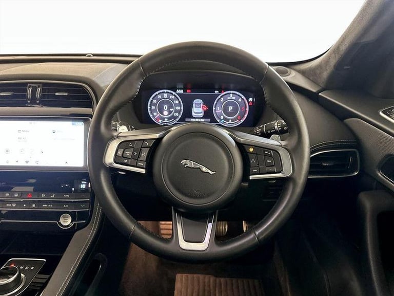 2019 Jaguar F-Pace 2.0 D180 Chequered Flag Auto AWD Euro 6 (s/s) 5dr Automatic SUV Diesel Automatic
