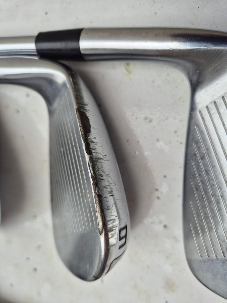 Taylormade P790 2019 irons 4 to PW dynamic gold s300 105 shafts