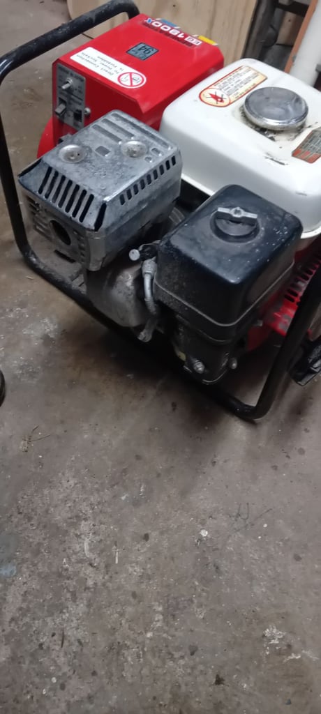 Generator Honda 240/110 volt. 