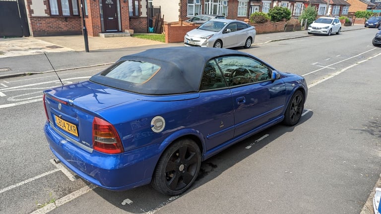 Vauxhall, ASTRA, Convertible, 2004, Manual, 1796 (cc), 2 doors