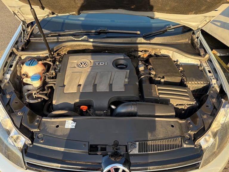 Volkswagen, GOLF, Hatchback, 2011, Manual, 1598 (cc), 5 doors