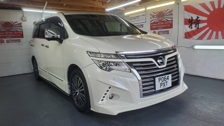 image for Nissan Elgrand e52 3.5cc automatic 8 seater fresh japanese import 60k 2014