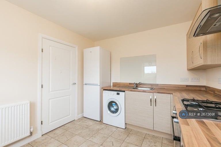 2 bedroom flat in Burnside Road, Dyce, Aberdeen, AB21 (2 bed) (#2673691)