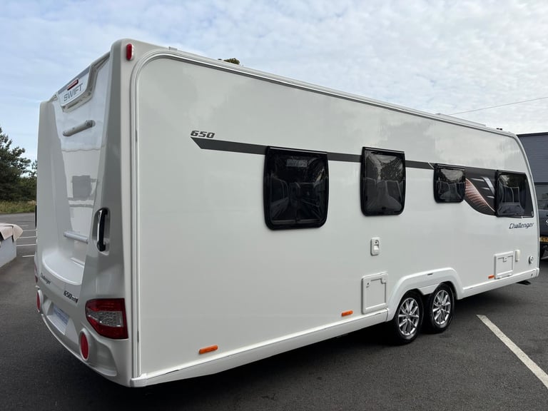 2022 SWIFT CHALLENGER 650, REAR FIXED ISLAND BED, CENTRE WASHROOM, ALDE, 