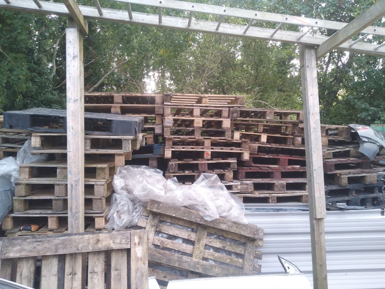 Wood Pallets for sale £ 2 Each