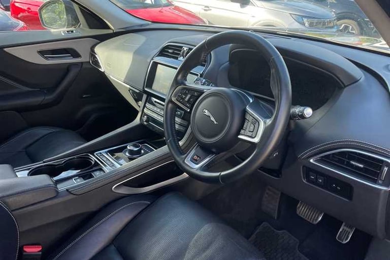 2016 Jaguar F-Pace 3.0d V6 S 5dr Auto AWD ESTATE DIESEL Automatic