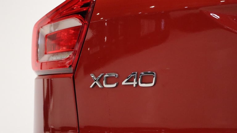 2021 Volvo XC40 T3 Momentum Manual (Park Assist, Cruise Control, Bluetooth) ESTATE Petrol Manual