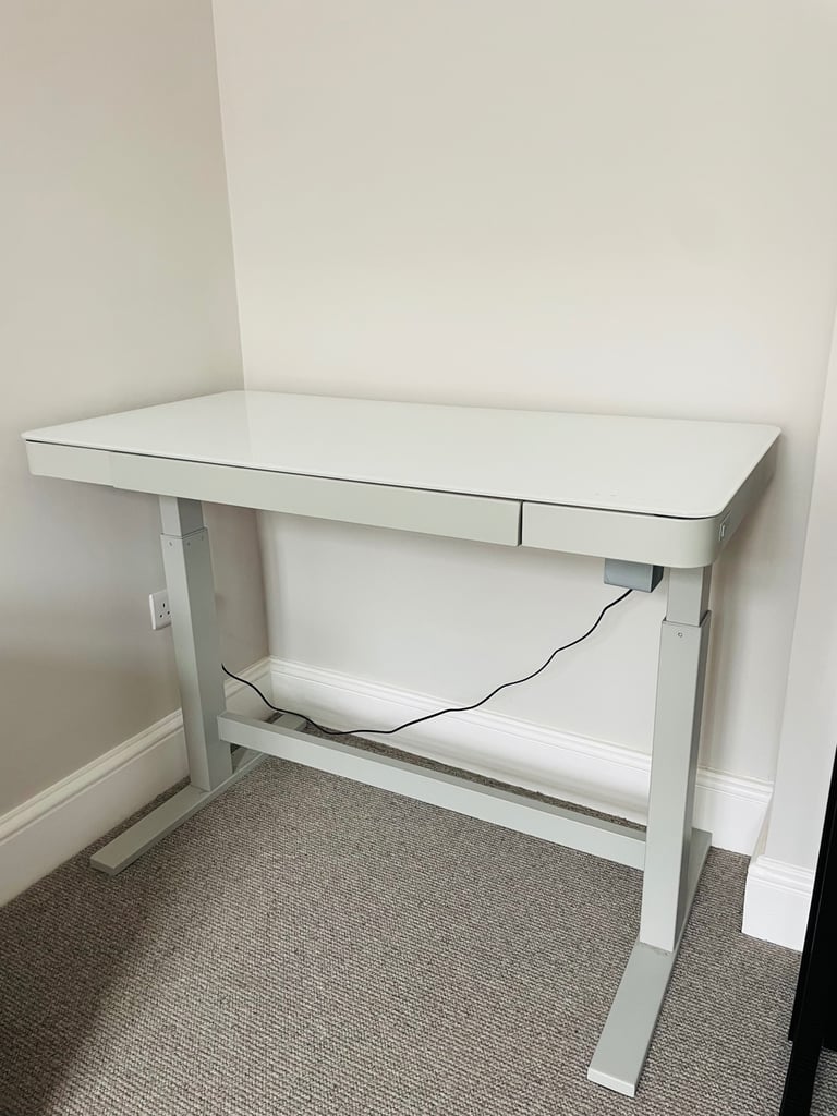 Tresanti Adjustable Height Office Desk