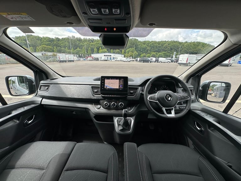 2024 Renault Trafic 2.0 dCi Blue 30 Extra Sport Crew Van EDC LWB Euro 6 (s/s) 6dr WINDOW VAN Dies...